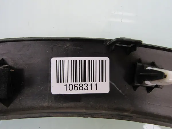 OEM 87711-Q0400 Guarnição do para-lamas dianteiro esquerdo Hyundai Bayon image 6