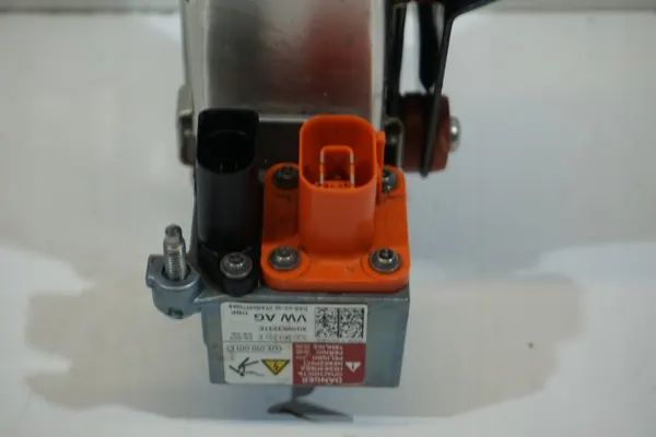 Intercambiador de calor Audi E-Tron OEM 3Q0963231E image 4