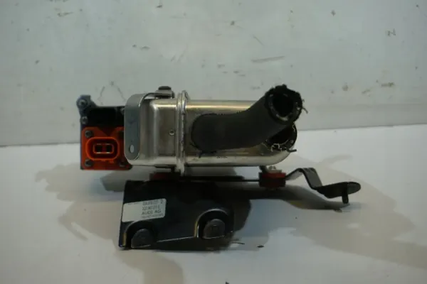 Intercambiador de calor Audi E-Tron OEM 3Q0963231E image 5