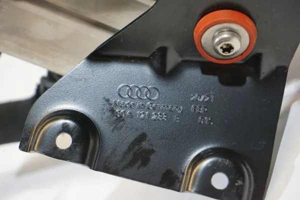 Intercambiador de calor Audi E-Tron OEM 3Q0963231E image 7