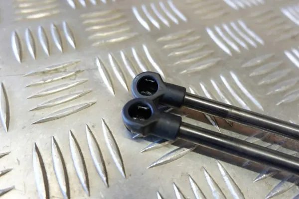 Höger bakluckaktuatör OEM 904511KA1B för Nissan Juke image 6