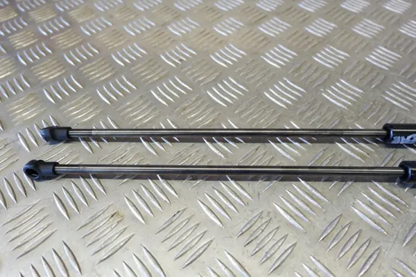 Höger bakluckaktuatör OEM 904511KA1B för Nissan Juke image 7