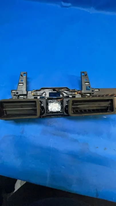 Grille de ventilation OEM 3G1858416 F pour VW Passat B8 image 10