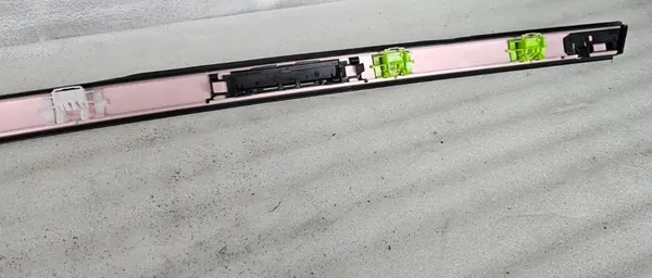 Faixa de teto direita Mercedes CLE A2366905802 image 3