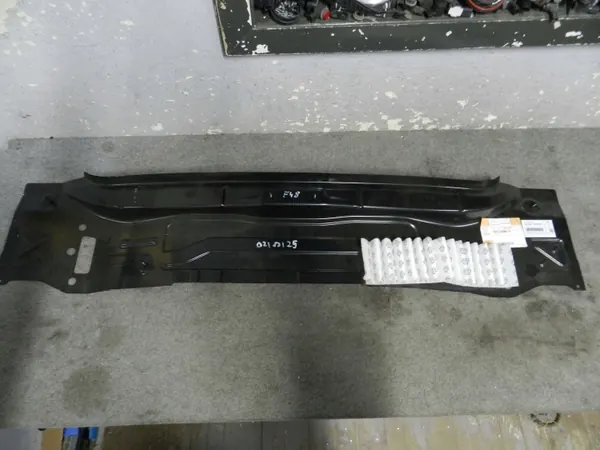 OEM 41007402516 Takavyön paneeli BMW X1 F48 image 2