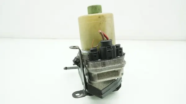 Audi A2 8Z 1.4 TDI stuurbekrachtigingspomp 8Z0423156F image 2