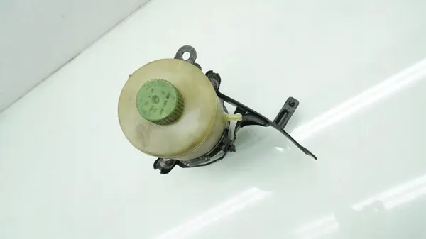 Audi A2 8Z 1.4 TDI stuurbekrachtigingspomp 8Z0423156F image 5