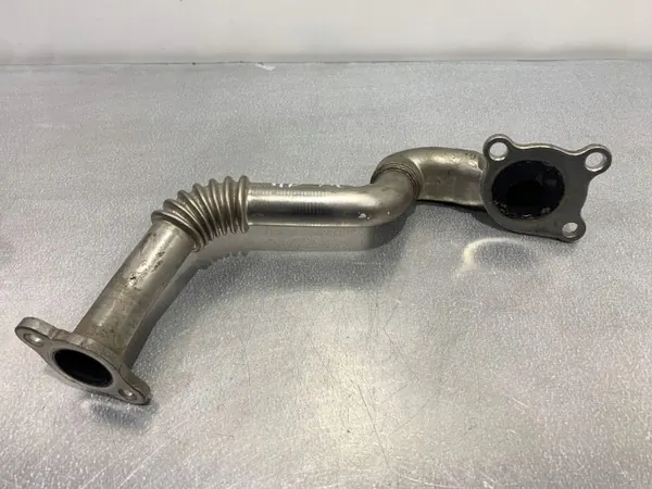 Tubo EGR Toyota OEM FBZ19793 para RAV4 XA40 image 2