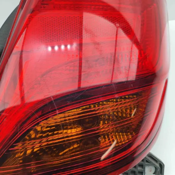 LÁMPARA TRASERA TOYOTA YARIS H/B 2015- 81561-0D600 IZQUIERDA image 5