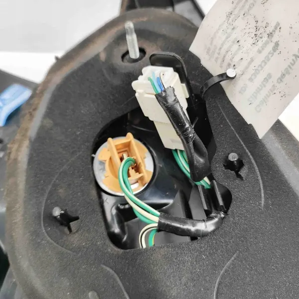 LÁMPARA TRASERA TOYOTA YARIS H/B 2015- 81561-0D600 IZQUIERDA image 7