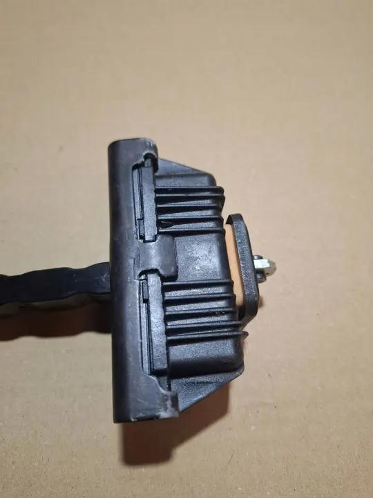 OEM 7C0837249A framdörrsöppningsbegränsare - Begagnad image 8