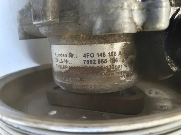 Bomba de direção assistida Audi A6 C6 image 2