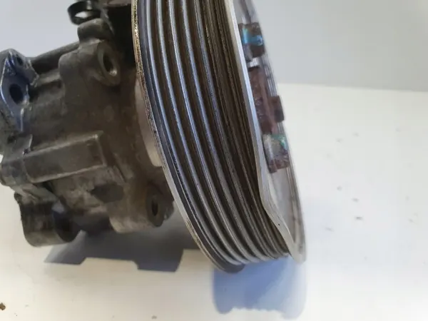 Bomba de direção assistida Audi A6 C6 image 7