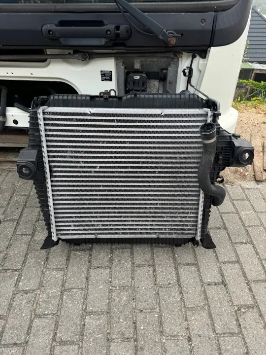 Intercooler Eau OEM A9675000301 A9675000601 image 4