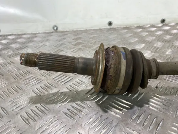 Subaru Forester Taka-akselinpuolikas OEM FBZ20754 image 3