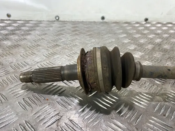 Subaru Forester Taka-akselinpuolikas OEM FBZ20754 image 6