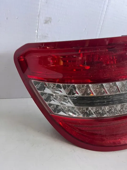 Mercedes-Benz linker achterlicht A2049069502 image 3