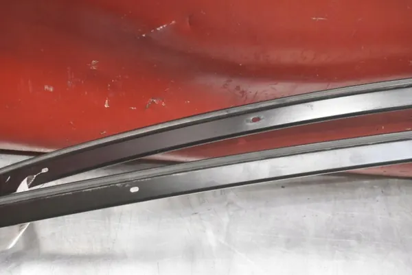 Barras de techo OEM 1495730-00-C Tesla Model Y image 10