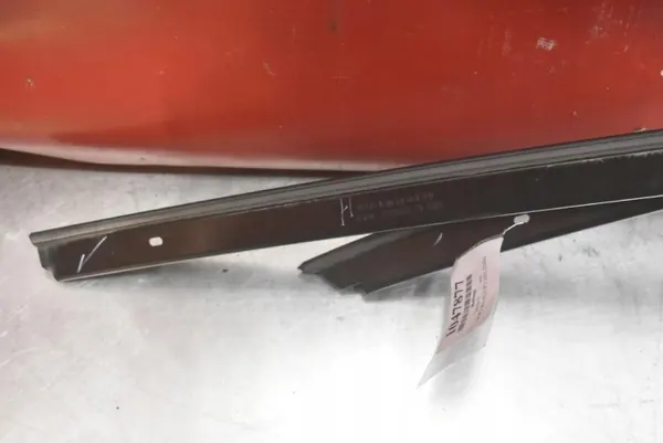 Barras de techo OEM 1495730-00-C Tesla Model Y image 8