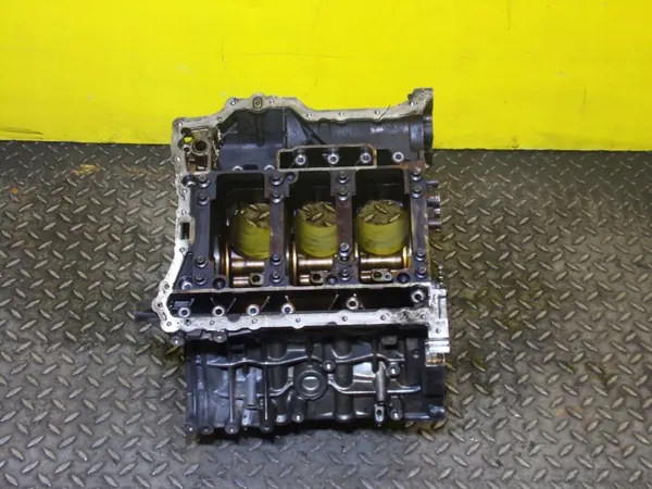 Bloque Motor Audi 3.2 FSI 256CV - Pieza OEM Usada image 5