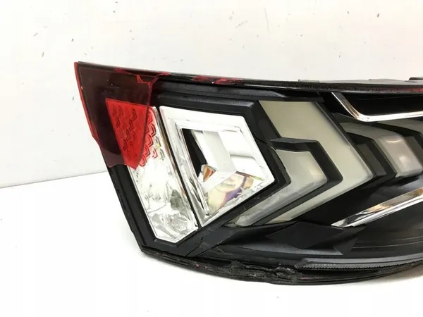 AUDI Q7 4M LIFT LUZ TRASERA IZQUIERDA FULL LED 4M0945093F image 2