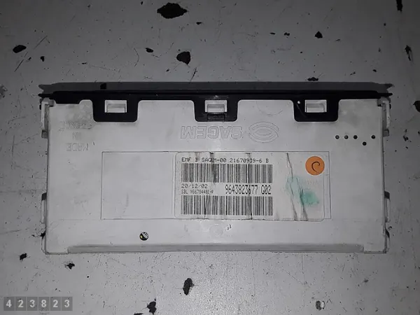Citroen Xsara näyttöruutu OEM 9643823677 image 4