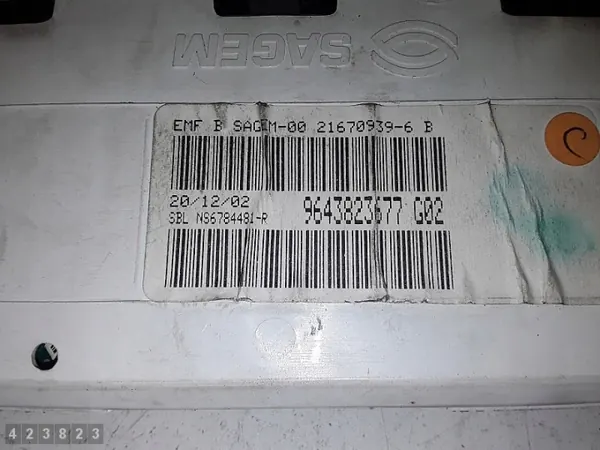 Citroen Xsara näyttöruutu OEM 9643823677 image 5