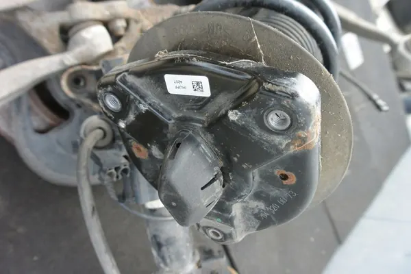 Snodo di Sospensione Anteriore Mercedes W204 image 10