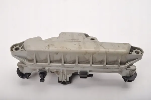 Volvo Tyhjiösäiliö OEM 31330458 - Käytetty image 3