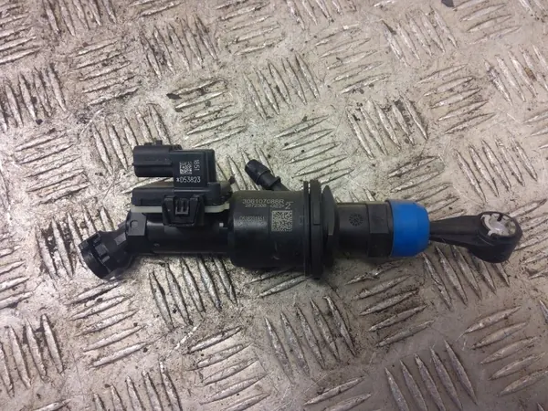 Kytkyn sylinteri OEM 306107088R Dacia Duster 1.46L image 2