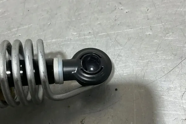 Vasen tavaratilan aktuaattori BMW 5 (F10) 7204367 image 4