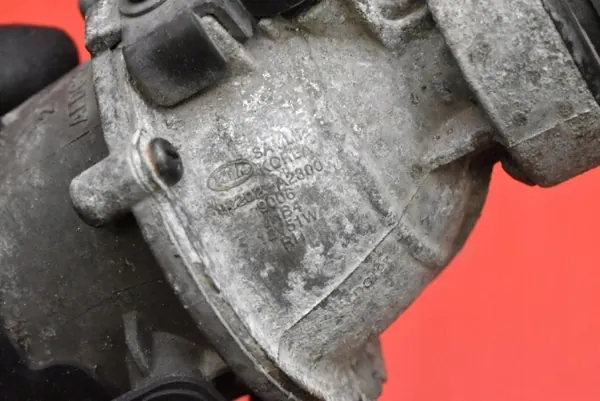 Faro Halógeno Derecho Delantero OEM 92202-A2300 Kia Ceed image 9