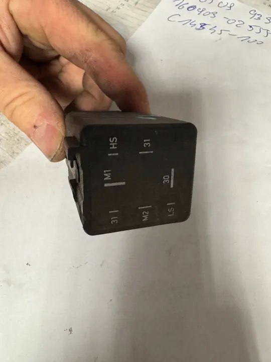 Mercedes W638 2.2 CDI Sytytysvastuksen Rela OEM 50755 image 3