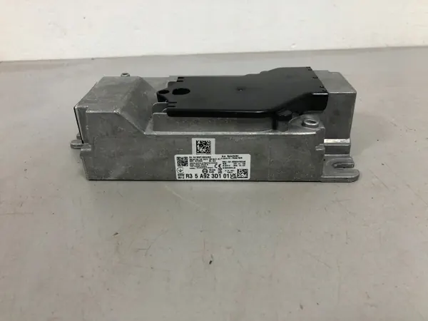 Amplificateur audio BMW i4 G26 OEM 65125A923D1 image 4