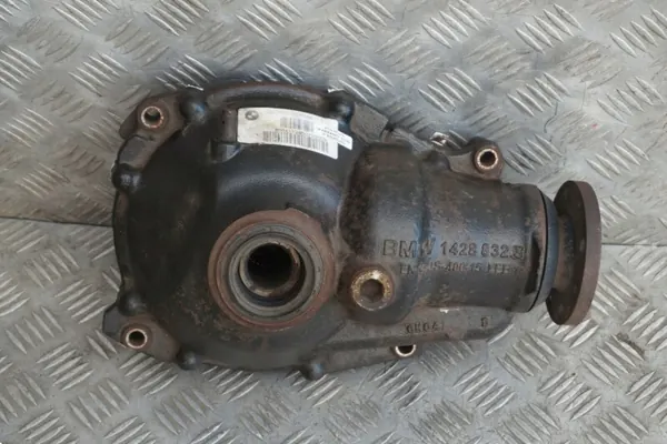 BMW X3 E83 Differentieel OEM 7549000 - Gebruikt image 2
