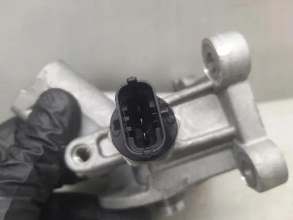 Oljefilterbas F2GE-6881-CD för 2.0 EcoBoost image 10