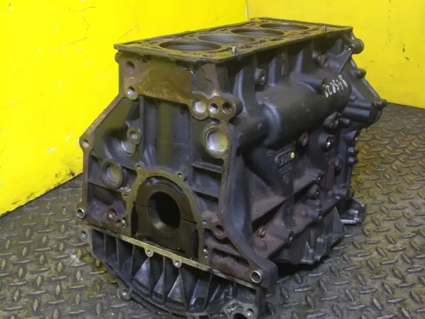 Bloque Motor Audi OEM CDH CDHA 24SP29 - Usado image 4