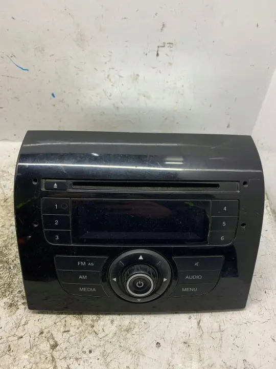 Radio CD usado OEM 28215733 para Citroen image 2