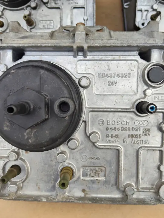 Gebruikte AdBlue-pompmodule OEM VOL011 voor Volvo Vrachtwagens image 6