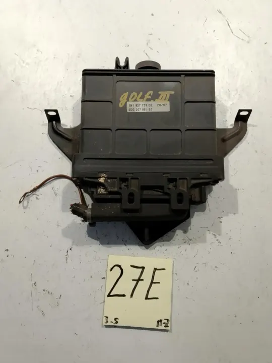 Volkswagen Golf III Automatische Versnellingsbak Controller 01M927733DA image 2