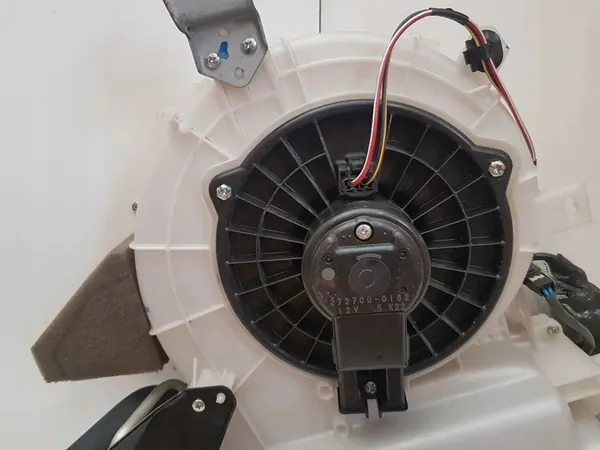 Climatisation complète Toyota Land Cruiser 2008 image 4