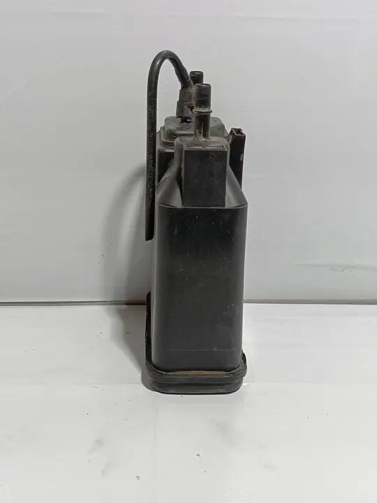 Canister à charbon EVAP GMC Sierra Chevrolet Silverado 2014-2018 OEM 15239933 image 3