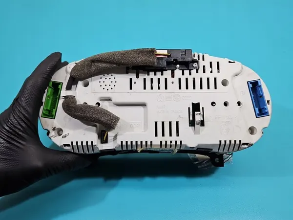 INSTRUMENTTI AUDI A3 8L 1.6 SR EUROOPPA image 5