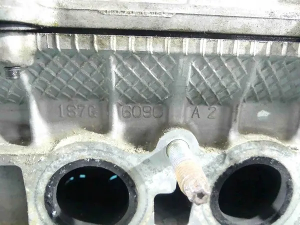 Cabeça de Cilindro Mazda 6 OEM 1S7G-6090-A2 Usada image 8