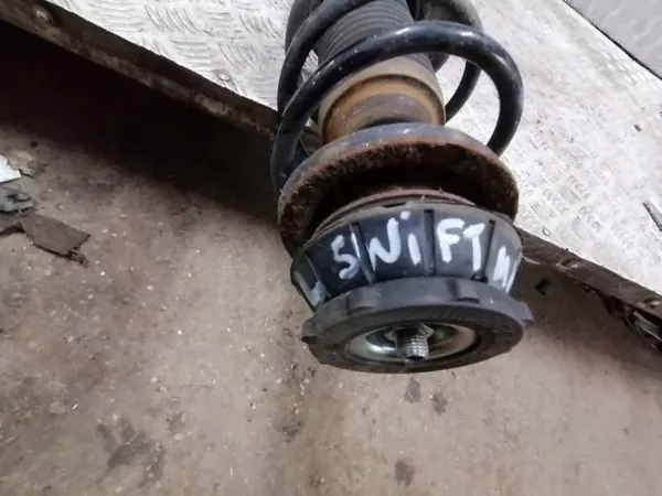 Suzuki Swift MK8 Linker MacPherson-ophanging OEM MIP16558 image 4