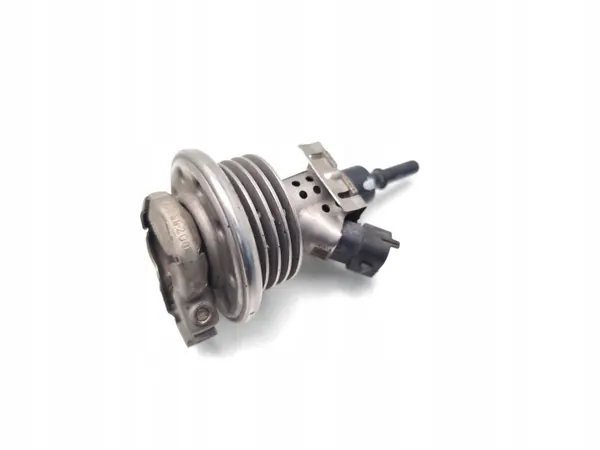 Renault Master Pakoputken Keräin OEM 11213749 Diesel image 6