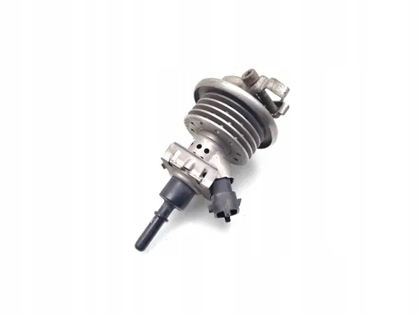 Renault Master Pakoputken Keräin OEM 11213749 Diesel image 9