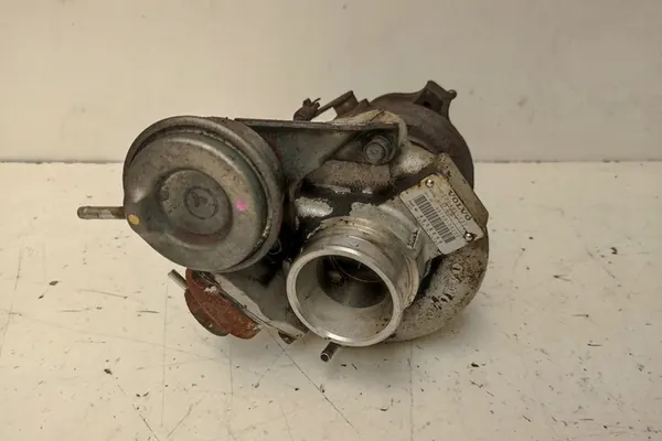Turbocharger VOLVO S80 I 2.4L 147kW 2003 OEM 8658098 image 3