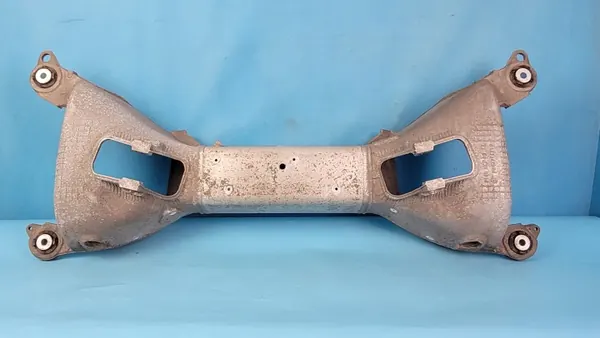 PEUGEOT 508 II Hinterachsträger OEM 9815038780 Gebraucht image 3