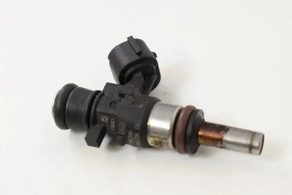 AUDI A5 8T3 Brandstofinjector set 2015 image 3